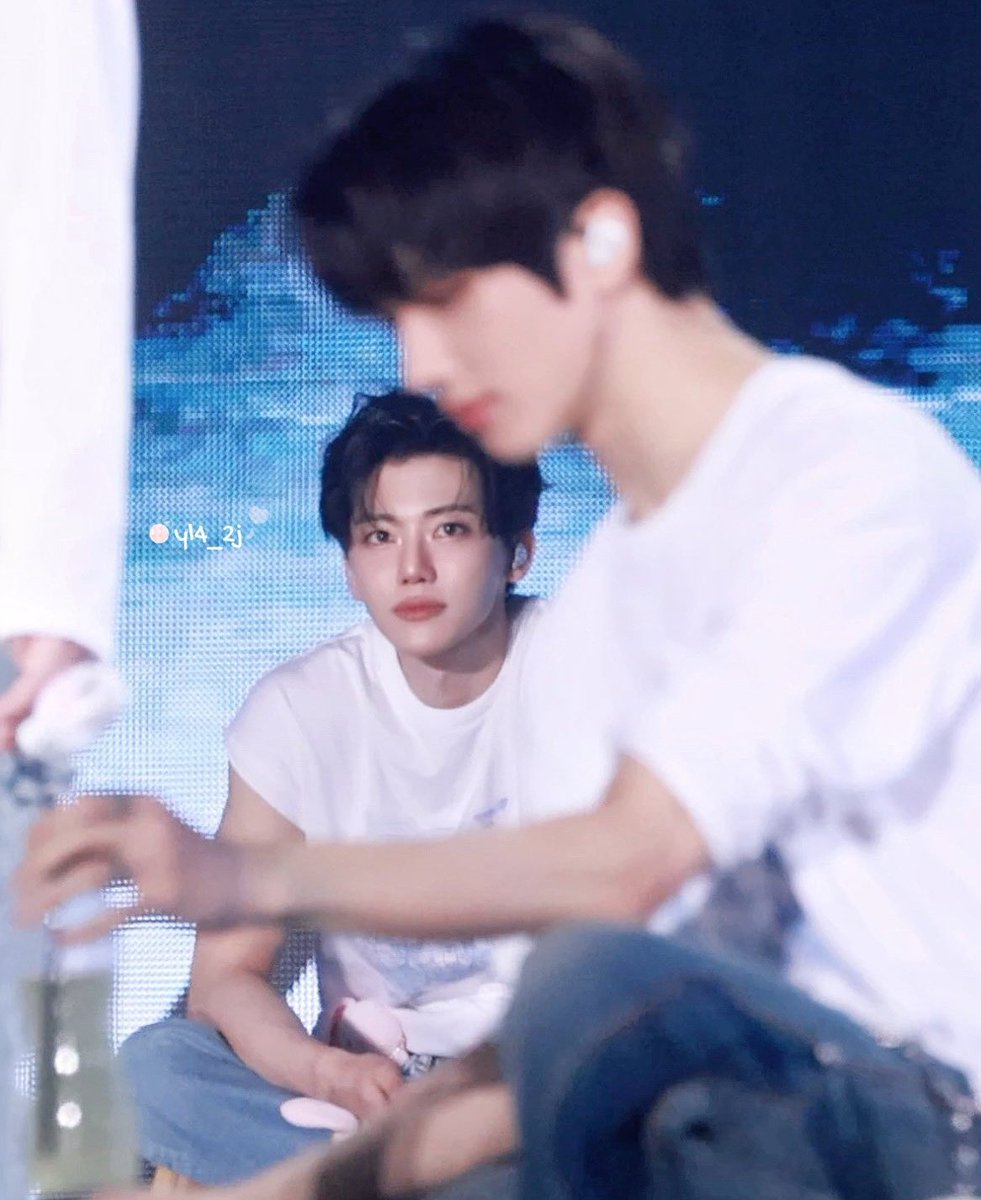 ᴍɪᴜ tweet media