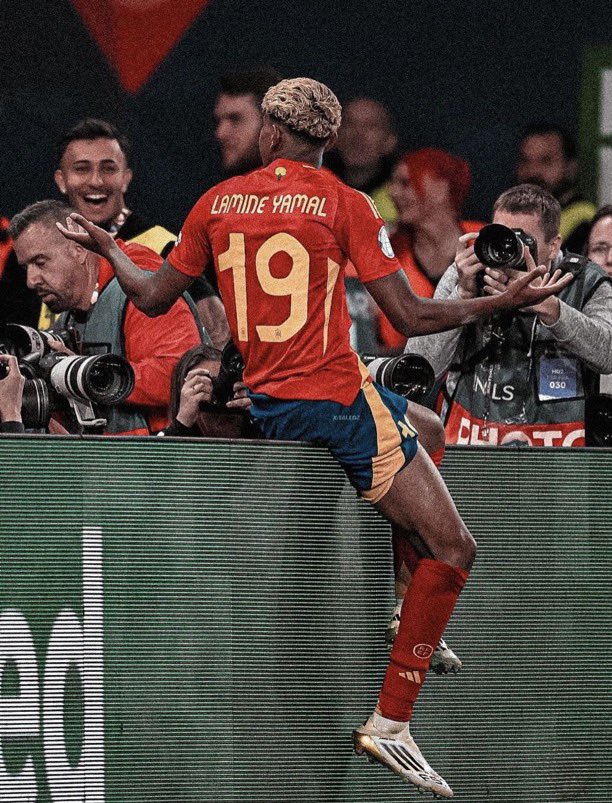 Gio Yamal 🇪🇸 tweet media