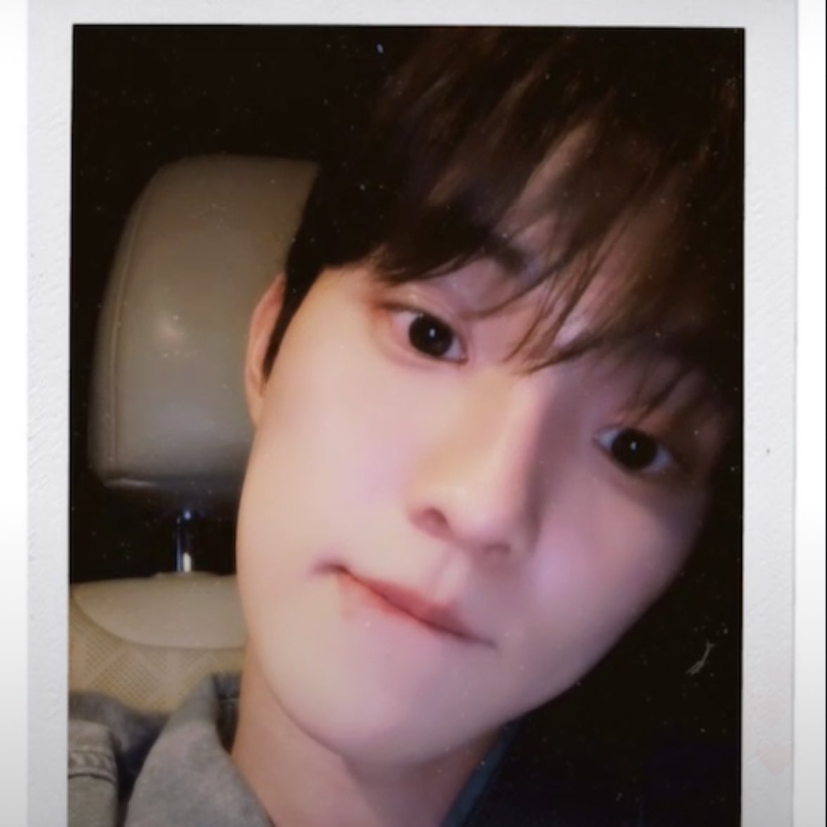 ㅜㅜㅜㅜ너뮤귀엽게생겻따....아직도이렇게귀엽게생겨서어뜩해