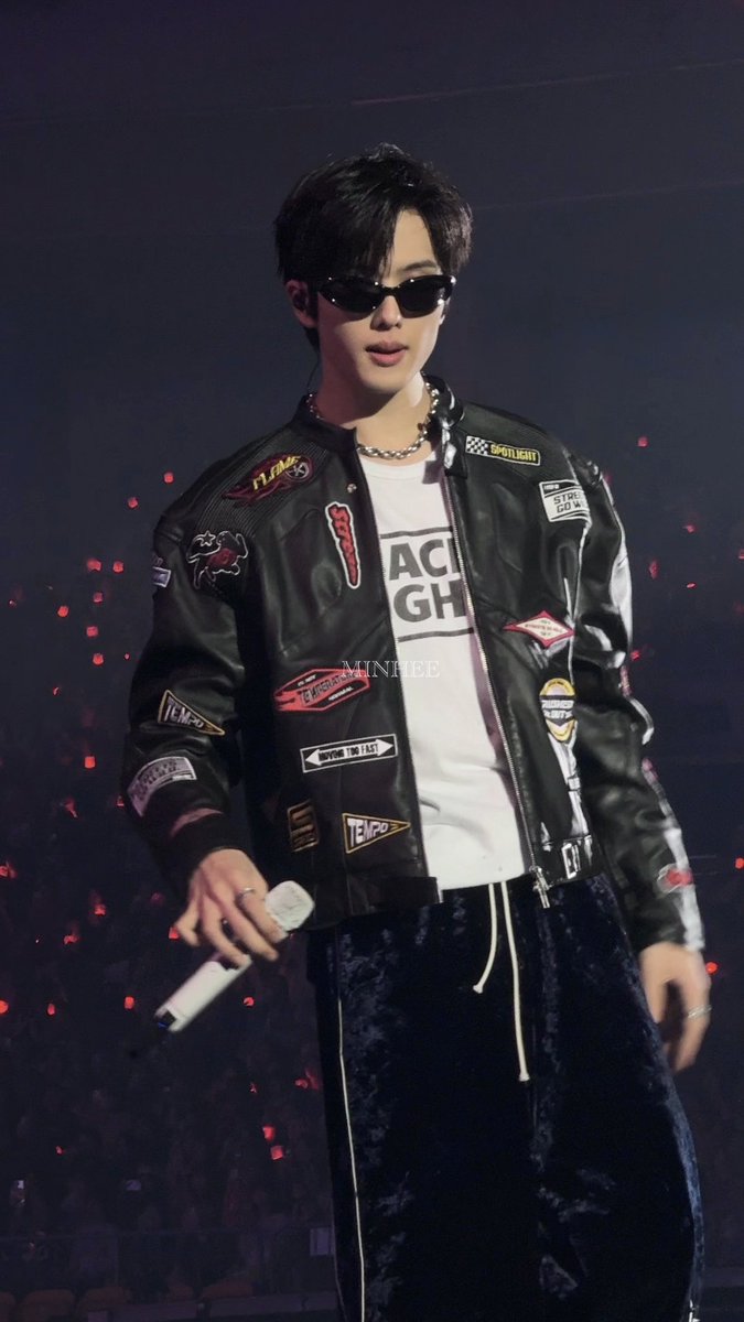 min_to_hee tweet media
