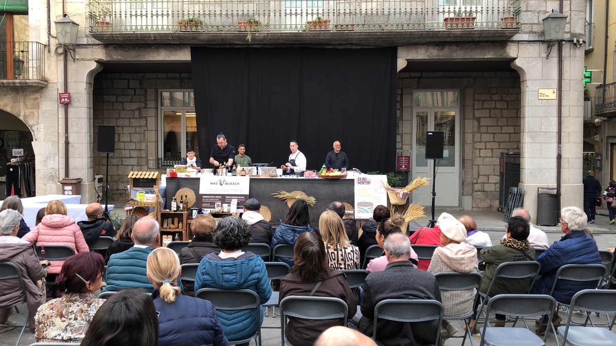 VisitEstartit tweet media