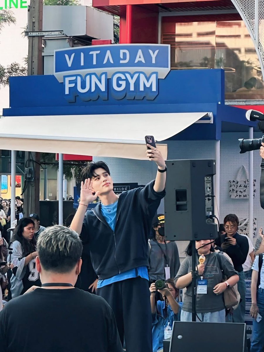 Centerpoint Siam Square tweet media