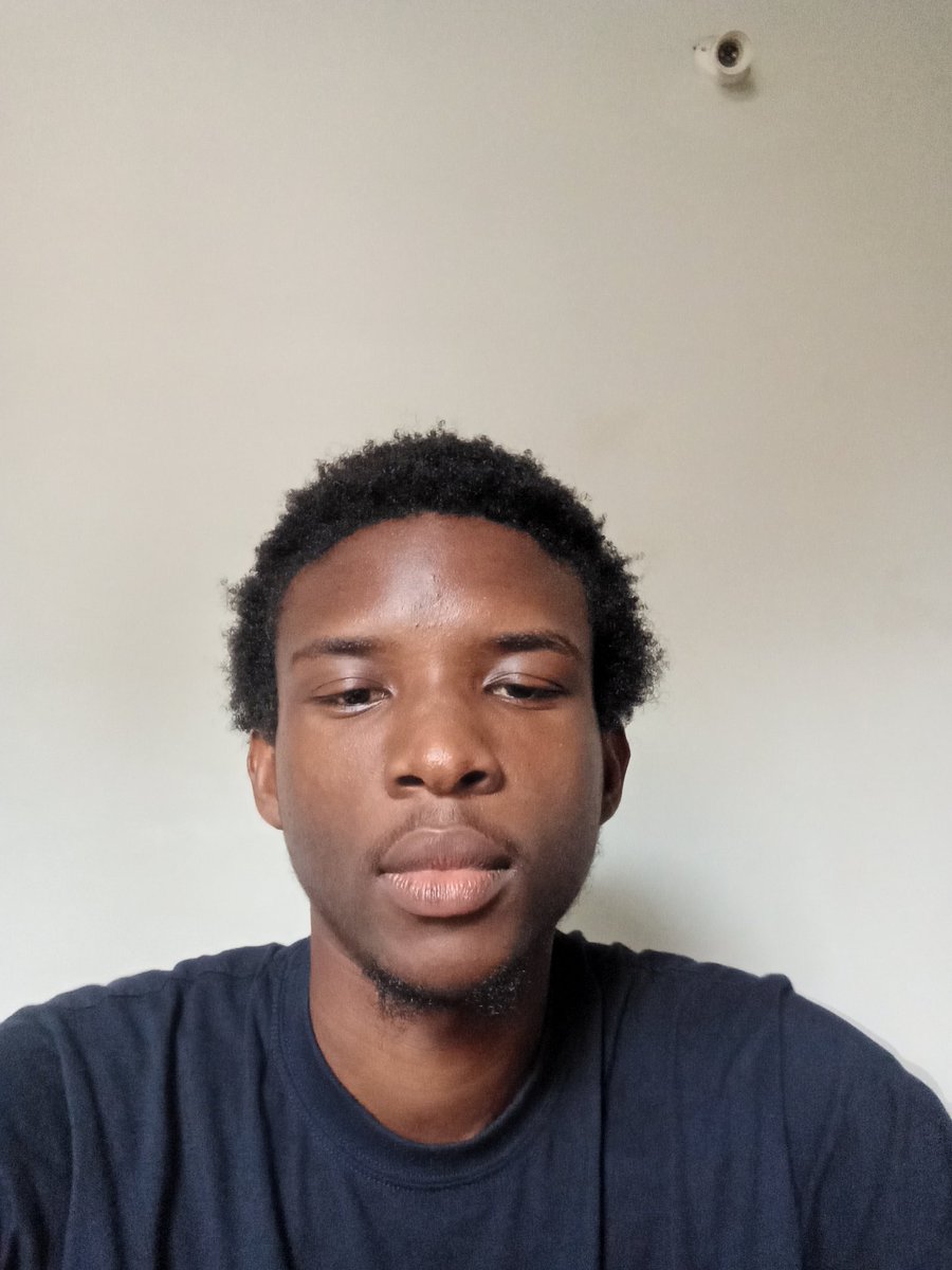 Eri aka Cucaracha🪳 tweet media