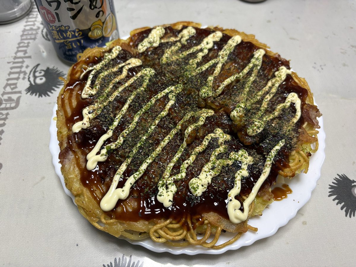 今日のお好み焼き♪( ˇωˇ )
自炊レパートリーが少ないのもだけど
ソースが好きなんです♡