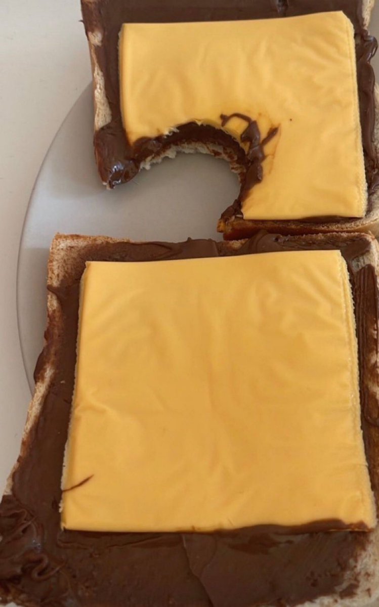 herr knax tweet media