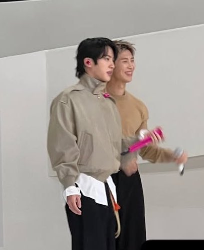 Lalli⁷ 🪭Arirang tweet media