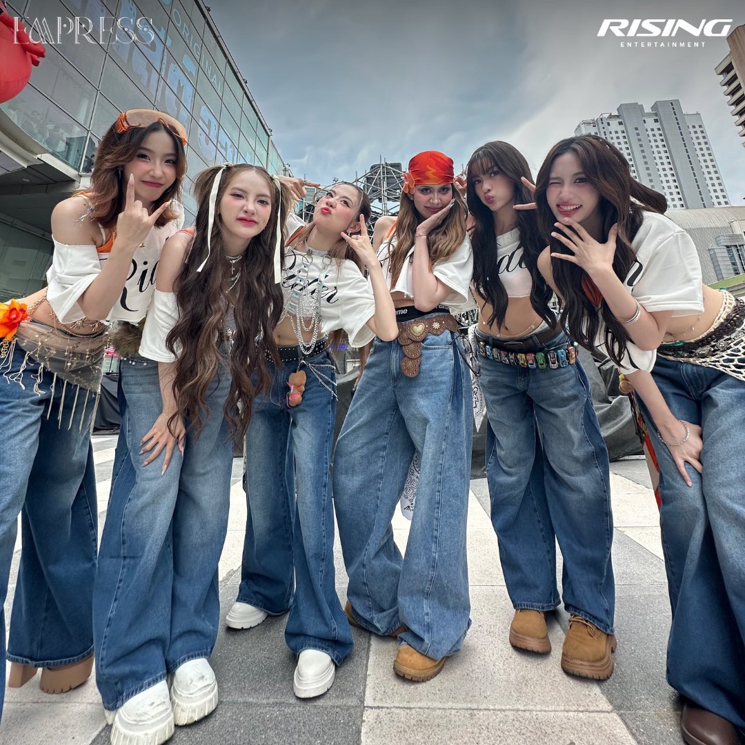 T-POP UPDATE tweet media