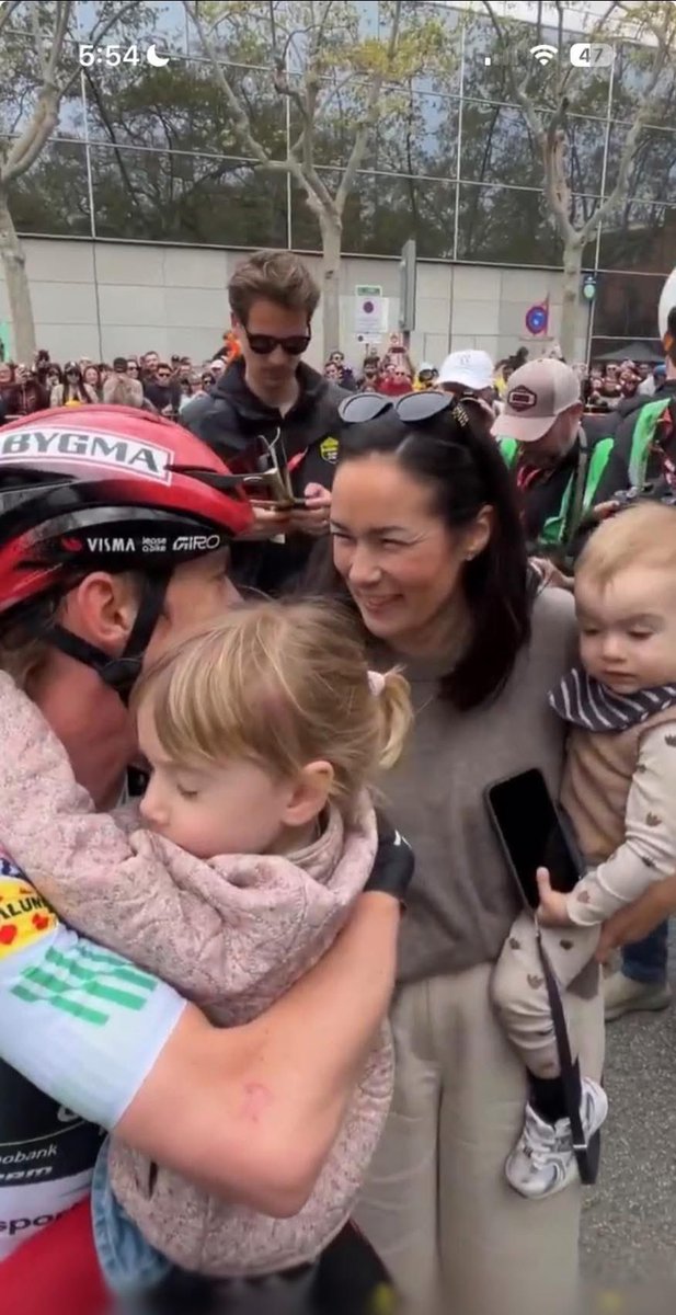 Nikola💛🖤🐝 tweet media