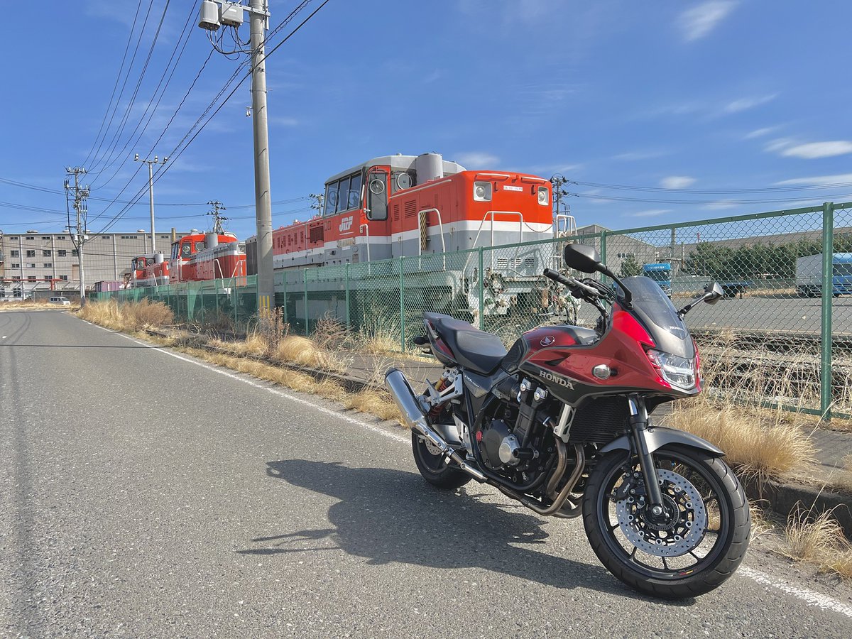 新スカイブルー tweet media