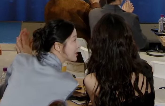 ꜱᴇᴡᴏᴏ.. tweet media