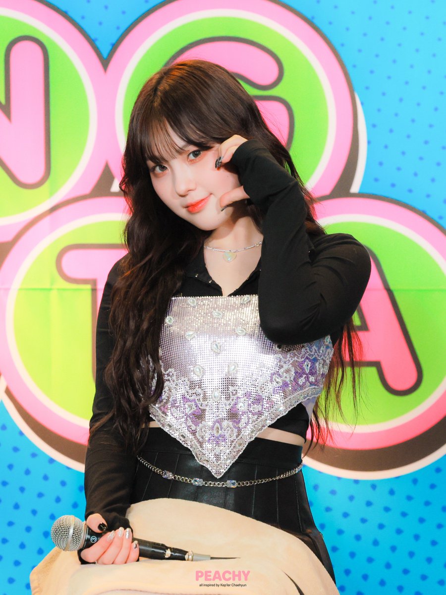 ᴘᴇᴀᴄʜʏ tweet media