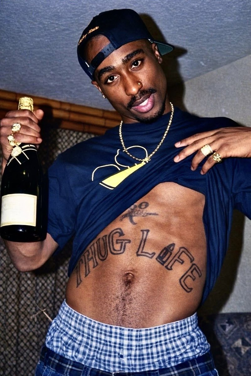 USER DIED tweet media