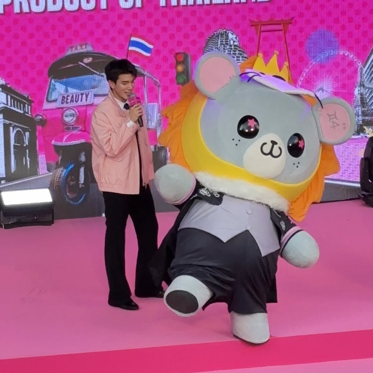 ดอกไม้ไฟ ─ .ᢉ𐭩⋆🌻 tweet media