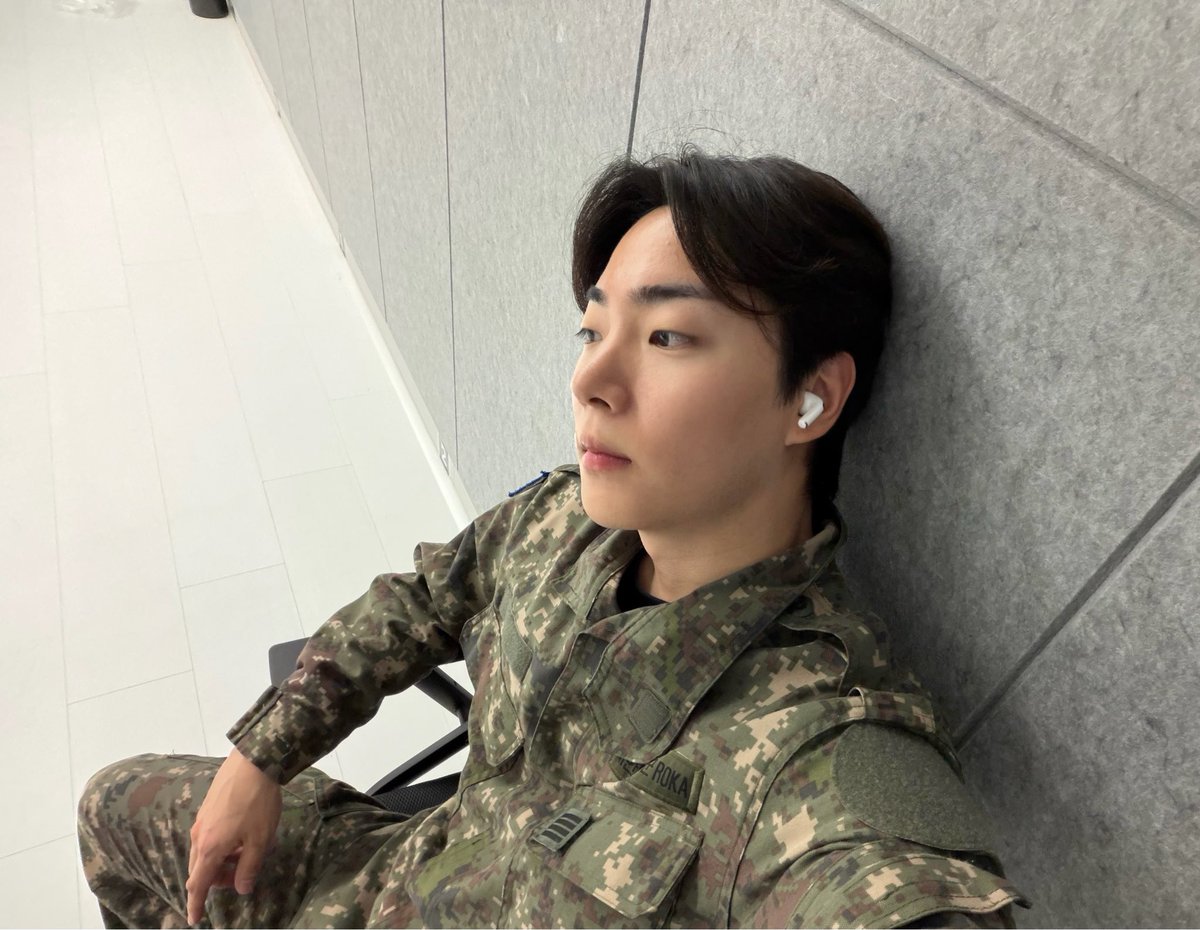 그니까이랫던감자가
까시가되어서..😭느좋옙군셀카를😭
이션너는너나지켜ㅜㅠㅠ…ㅠㅠ