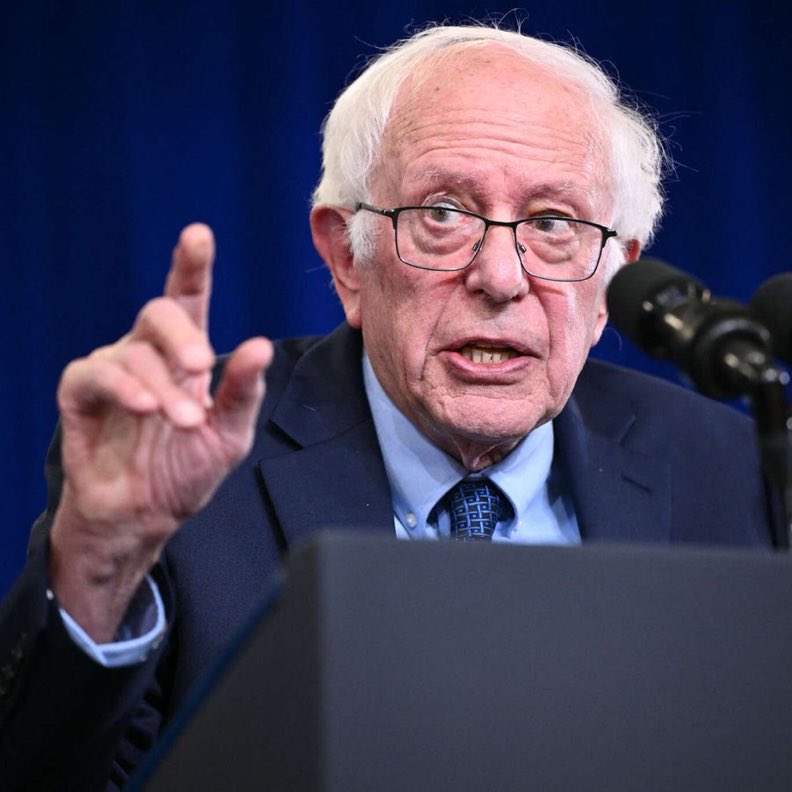 ABD'li Senatör Bernie Sanders:

"Amerikan halkına Vietnam Savaşı hakkında yalan söylendi, Irak Savaşı hakkında yalan söylendi ve bugün İran Savaşı hakkında bize yalan söyleniyor.

Bu savaş derhal sona ermelidir."