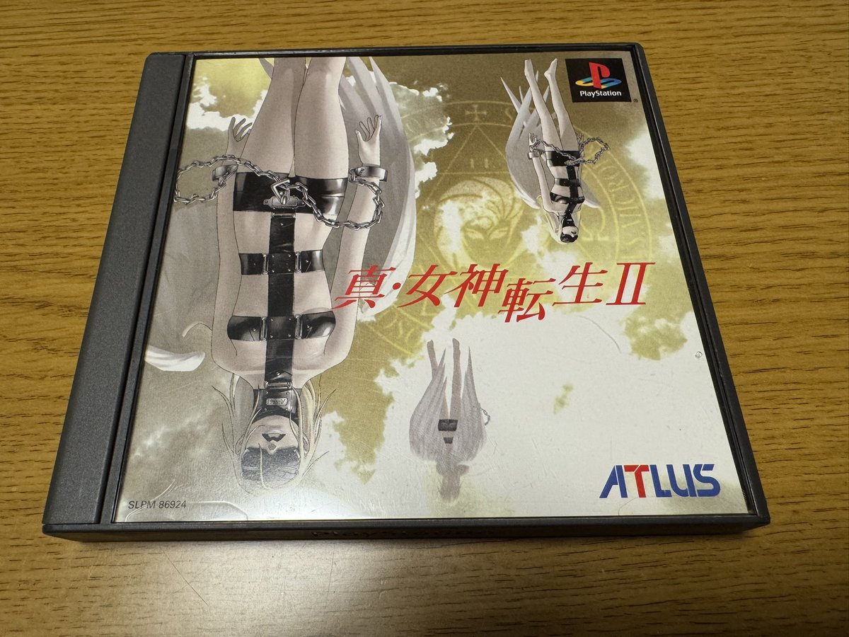 SumikkoH's tweet image. 頼んでた物が届いたその4‼️
真・女神転生Ⅱバグ修正版です✨
こちらも帯ハガキチラシ付きの完品😆
…って言いたいところやけどトレーディングカード欠品です😭
まぁそもそもバグ修正版がこんなに美品で付属品揃ってることが激レアだと思うのでヨシ‼️👉
#ATLUS