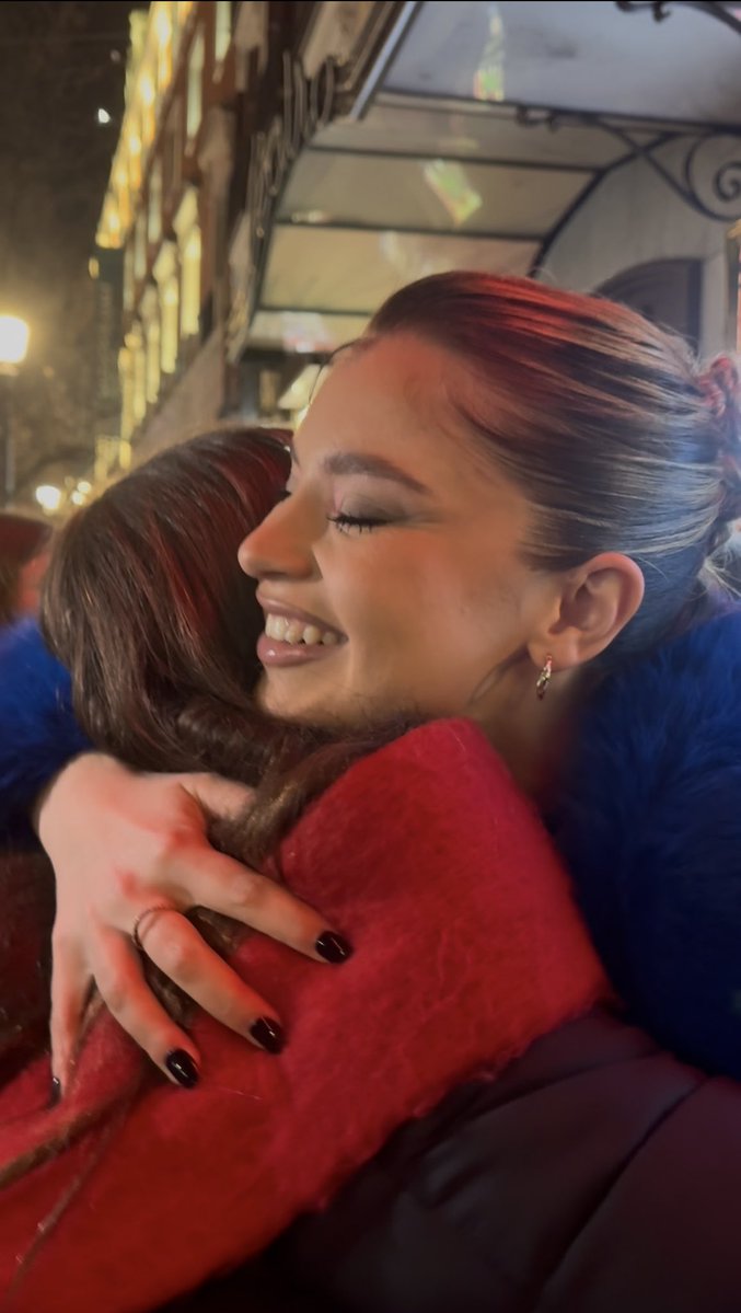 carlota ๐ธ|| 45% ๐ฅ tweet media