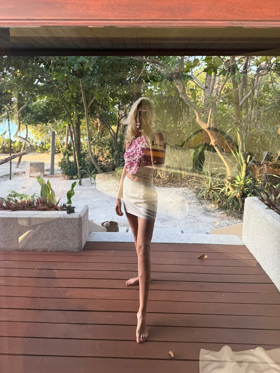 Olivia May ✨ tweet media