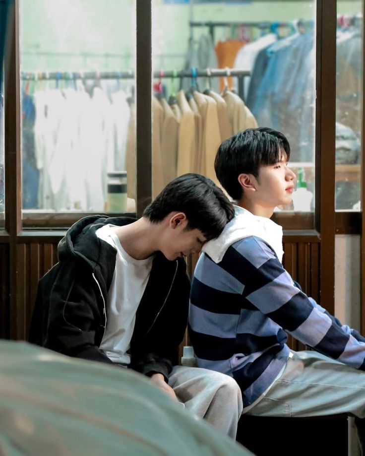 daily_seakeen's tweet photo. and they said pictures don't have emotions 

#ซีคีน #seakeen #sea_ta_lay #keenkeno https://t.co/WCaZWF9Tkt