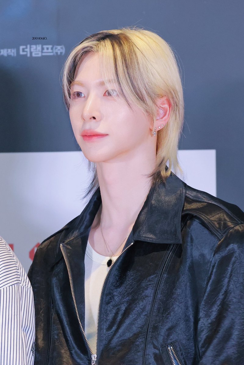 ⁴⁴💛 tweet media