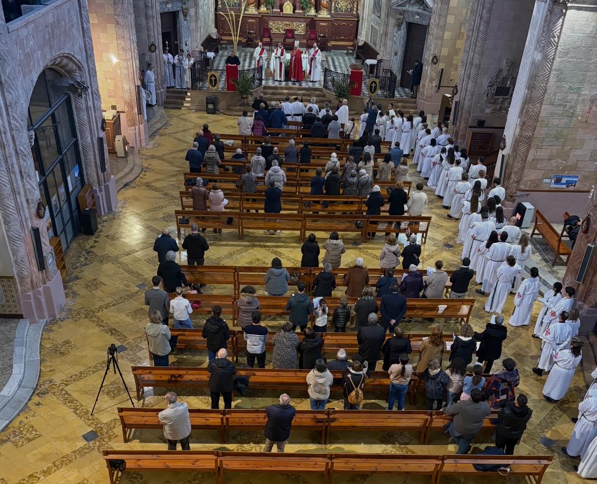 Cofradia Via Crucis tweet media