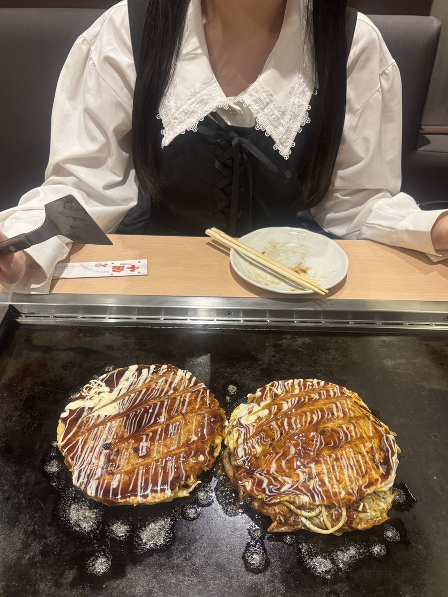 ぐんじょー tweet media