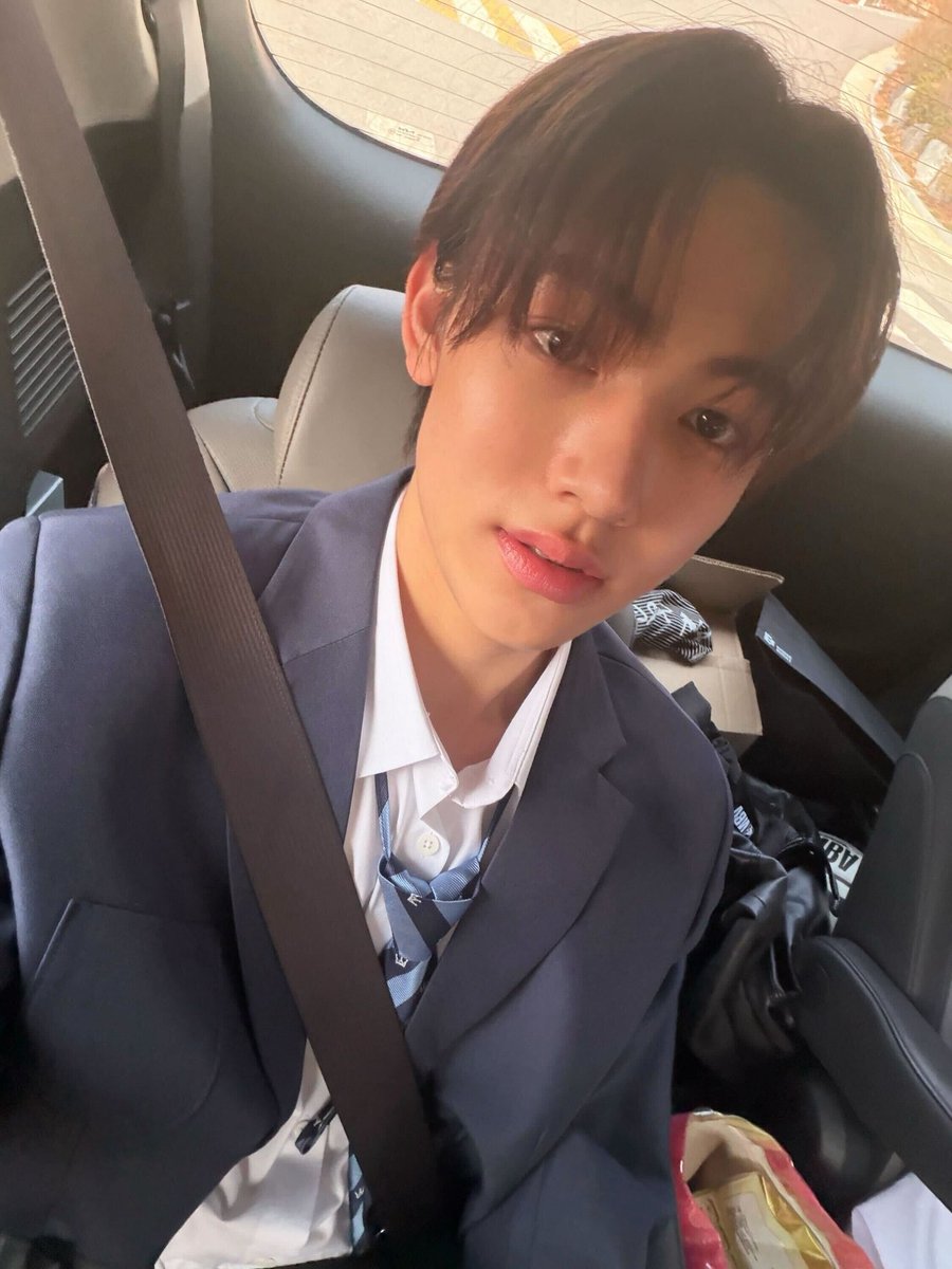 RT DEAL FOR #SEONGHYEON
 
My1pick – Which idol has eyes you get lost in?

10,000💛

RULES: 
• Follow <a href="/deardimple0113/">Our Eomni⁰¹¹³ 🦊🇻🇳</a>
• Like &amp; RT this tweet + pinned tweet from <a href="/deardimple0113/">Our Eomni⁰¹¹³ 🦊🇻🇳</a>
• Search "코르티스 성현" on m.naver.com
• Search "SEONGHYEON" on Google

Min: 150 proofs