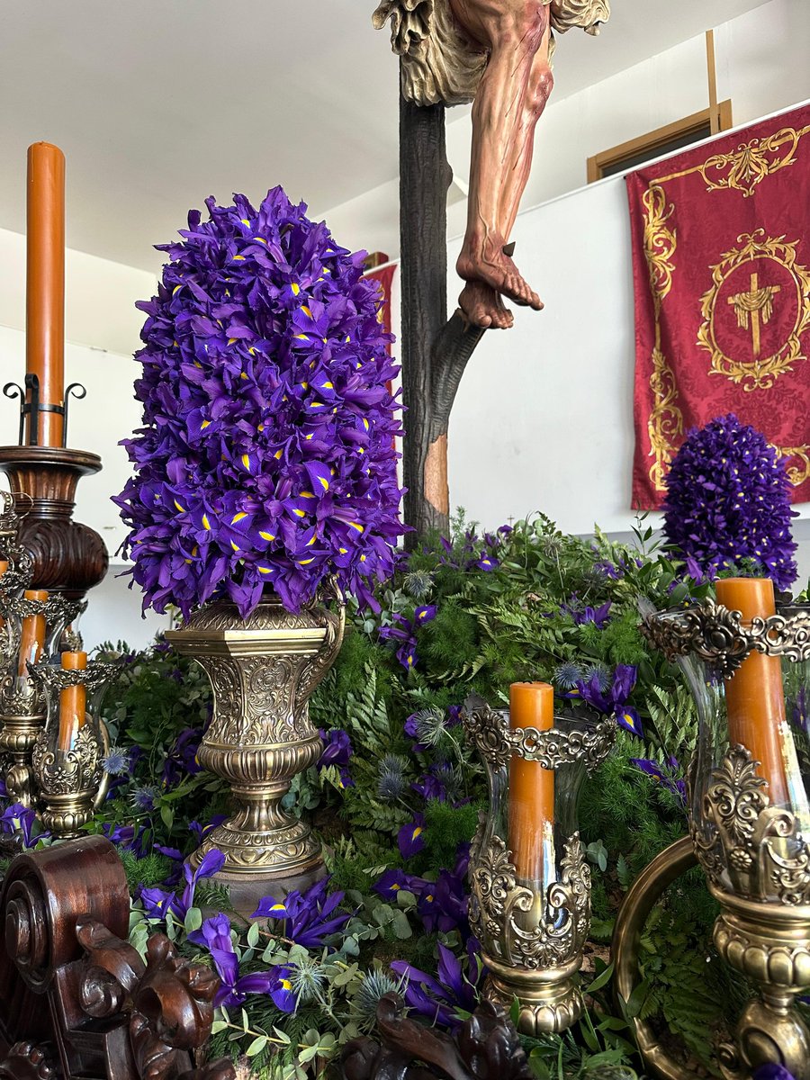 Hermandad de la Crucifixión tweet media