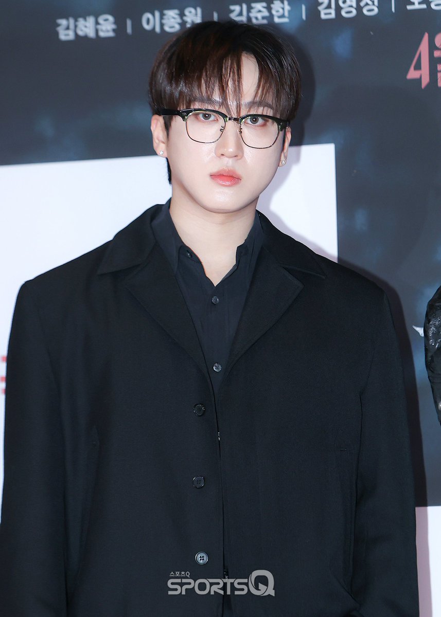 SKZ Crave tweet media