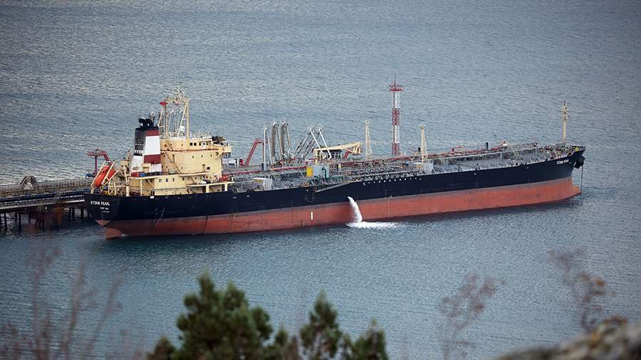 ES NOTICIA MUNDIAL: la llegada de un tanquero ruso con unas 100 mil toneladas de petróleo. Para precisar: #Cuba tiene derecho a recibir combustible de cualquier lugar. EEUU no tiene ninguna potestad para prohibirlo. ¡Y #CubaNoEstáSola! ¡Gracias al pueblo y gobierno de Rusia!