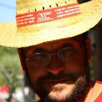 Vandeasno tweet media