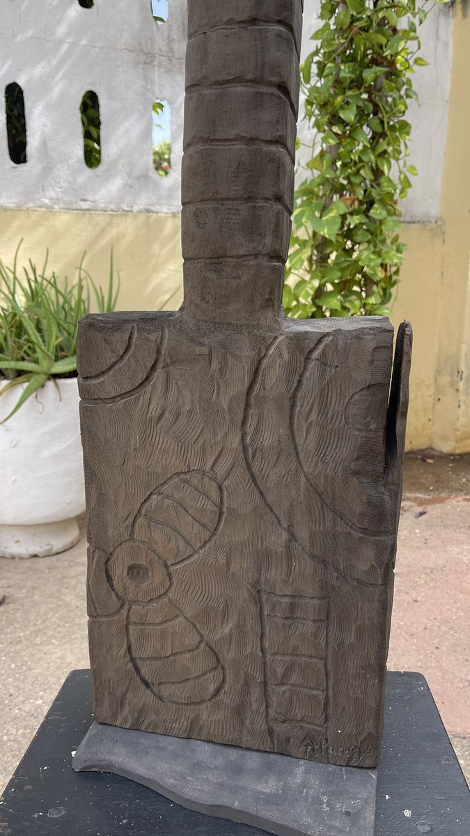 AhmedPartey's tweet photo. Sakitey,
Ebonized cedarwood,
43in x 10.5in x 9in. https://t.co/dzWUQCcXXb