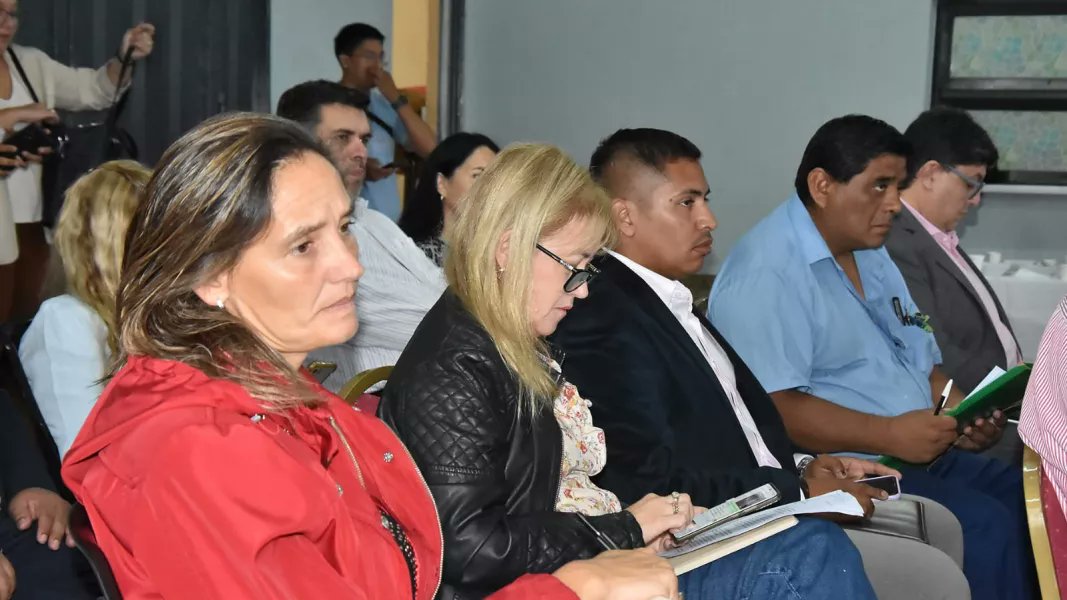 AMT Salta tweet media
