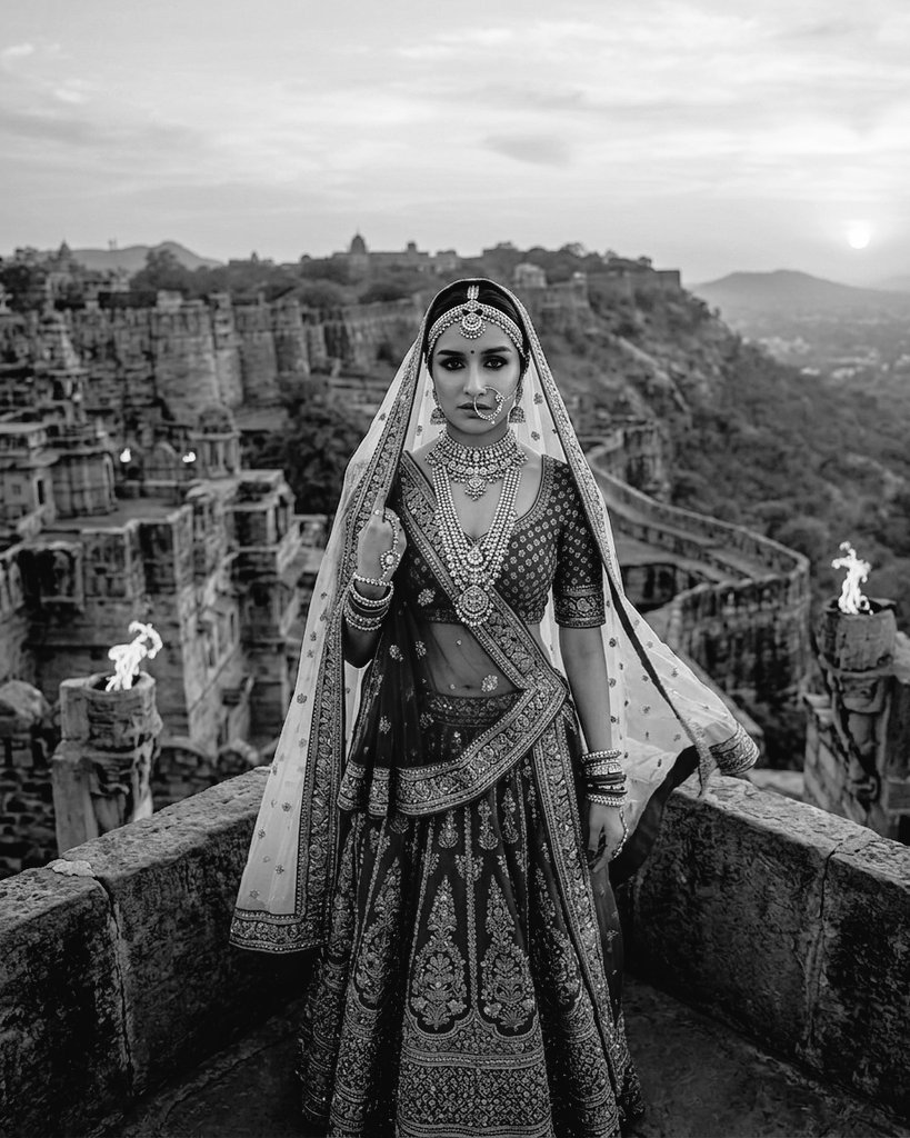 ShraddhasArmy's tweet photo. OMG!!! NO....  

#shraddhakapoor https://t.co/JpMXO3yldq