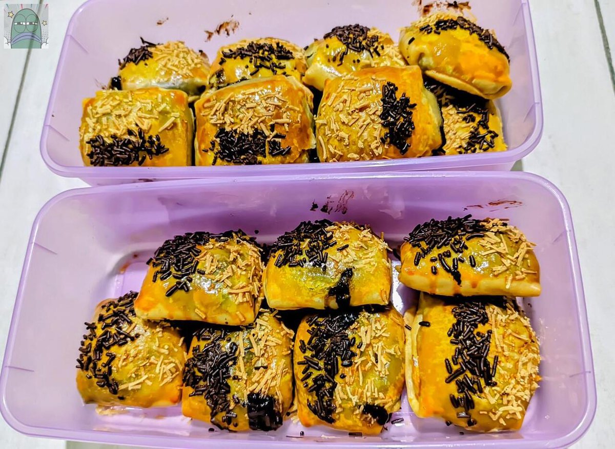 Tanyarlfes tweet media