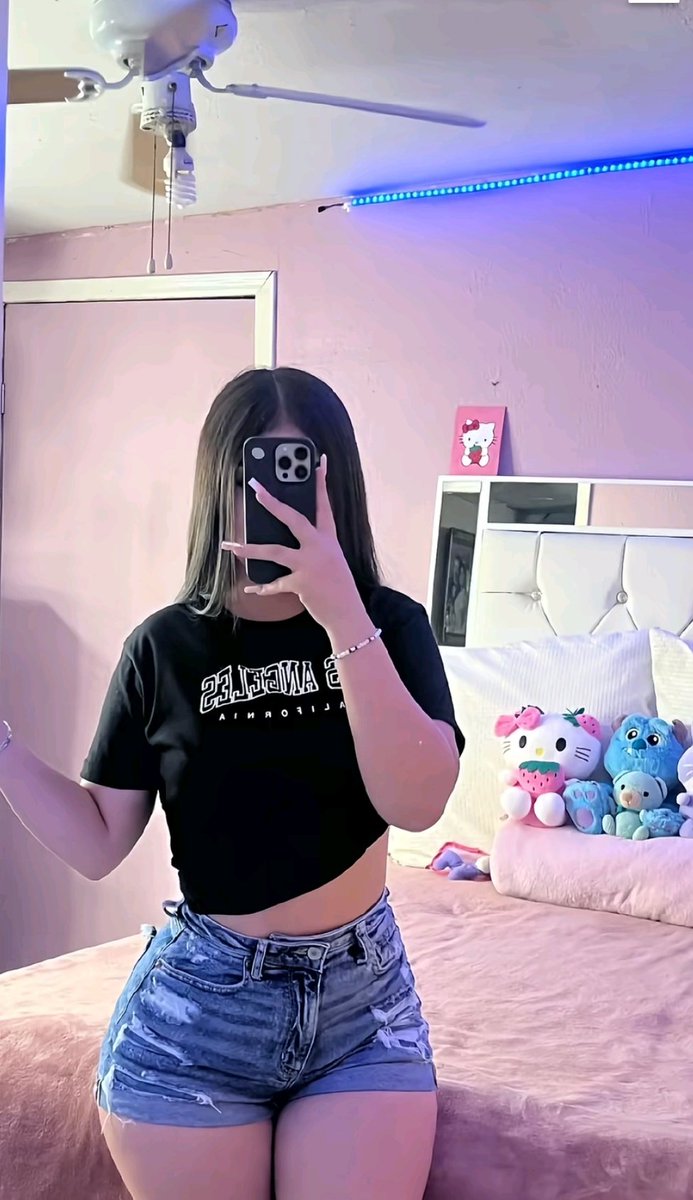 Dannia🌻 tweet media