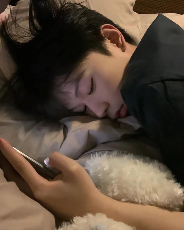 翟, 𝘼𝙯𝙧𝙞. tweet media