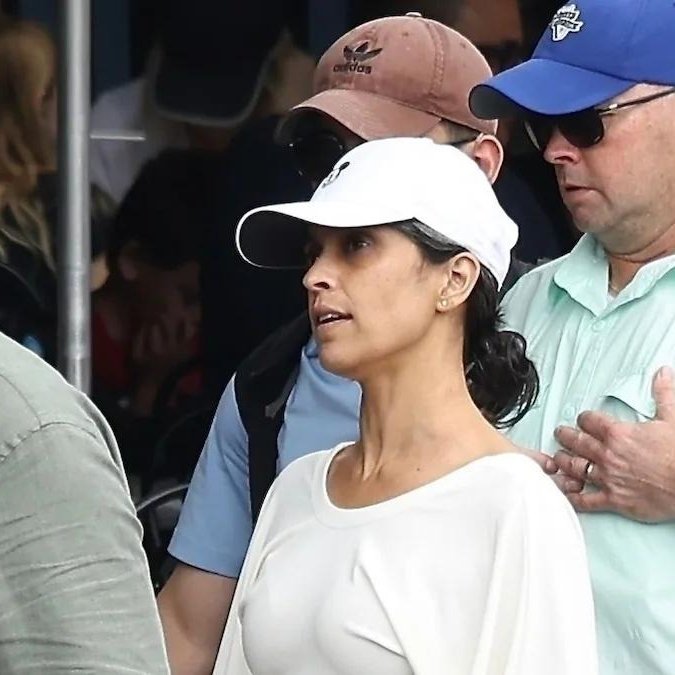 FactPost tweet media