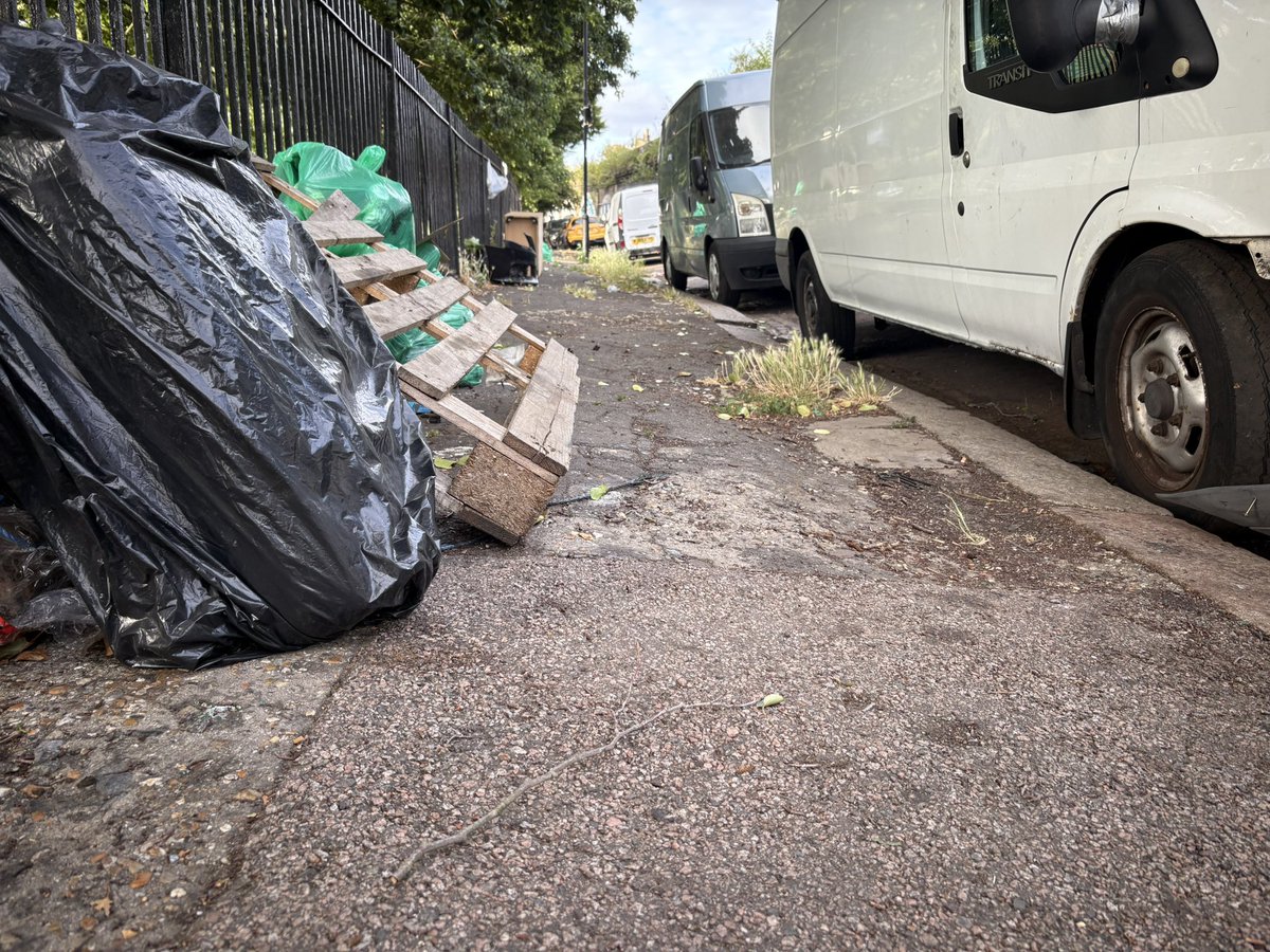 Angry Lambeth Residents tweet media