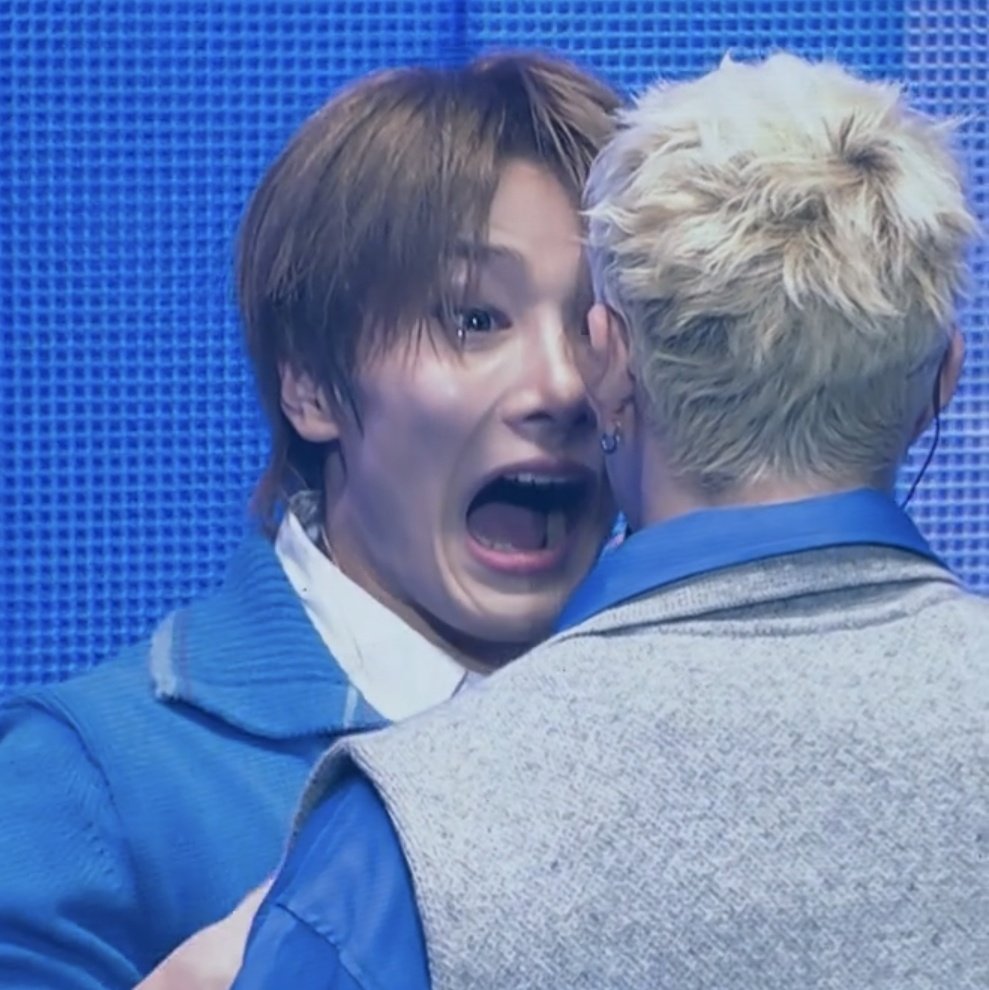 Ayen On Top 👣 tweet media