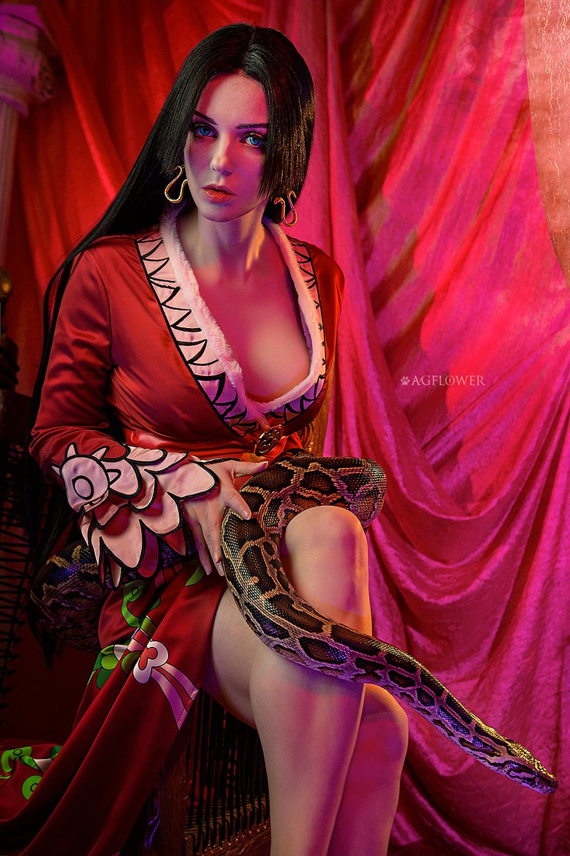 Булочка Шу с корицей 😼 tweet media