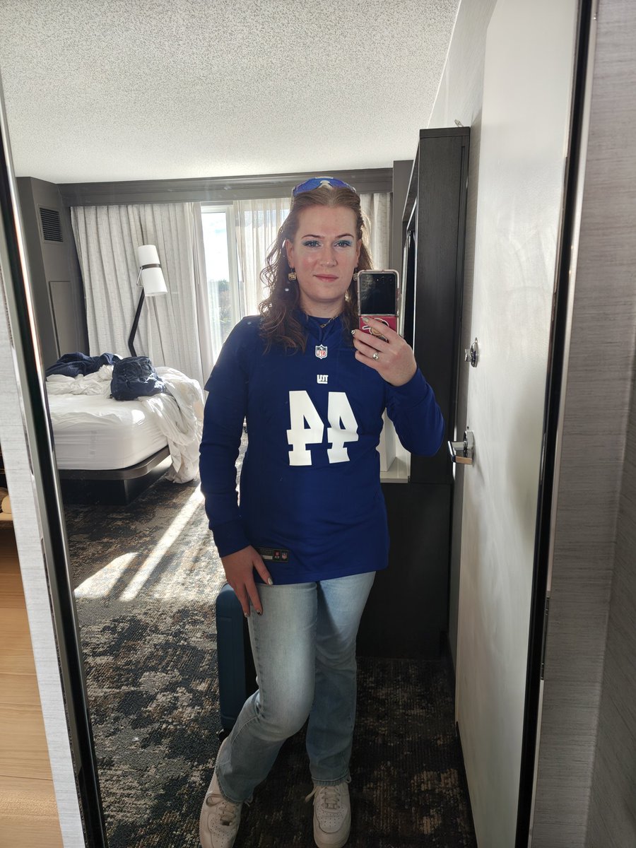 a gem and her sports ✨💎 tweet media