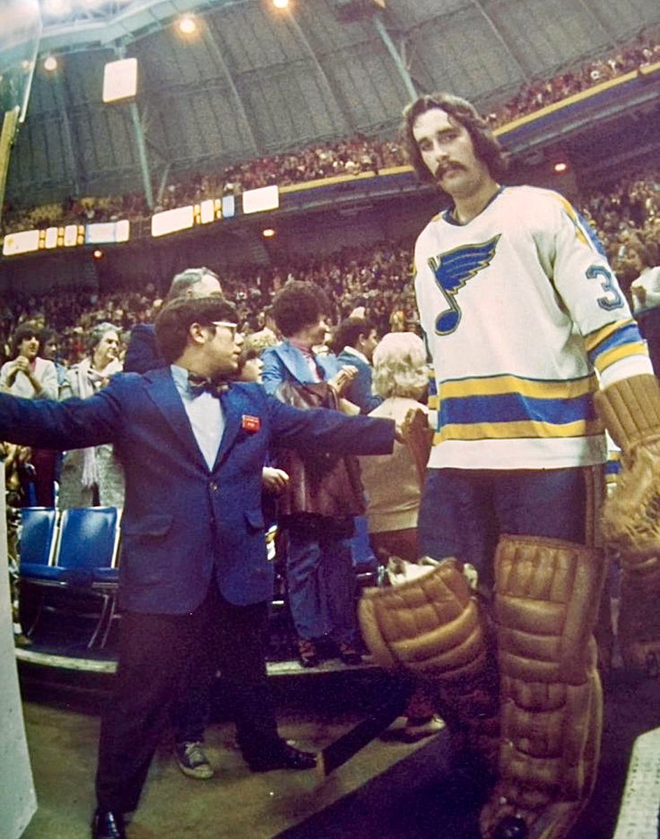 Old Hockey Cards tweet media