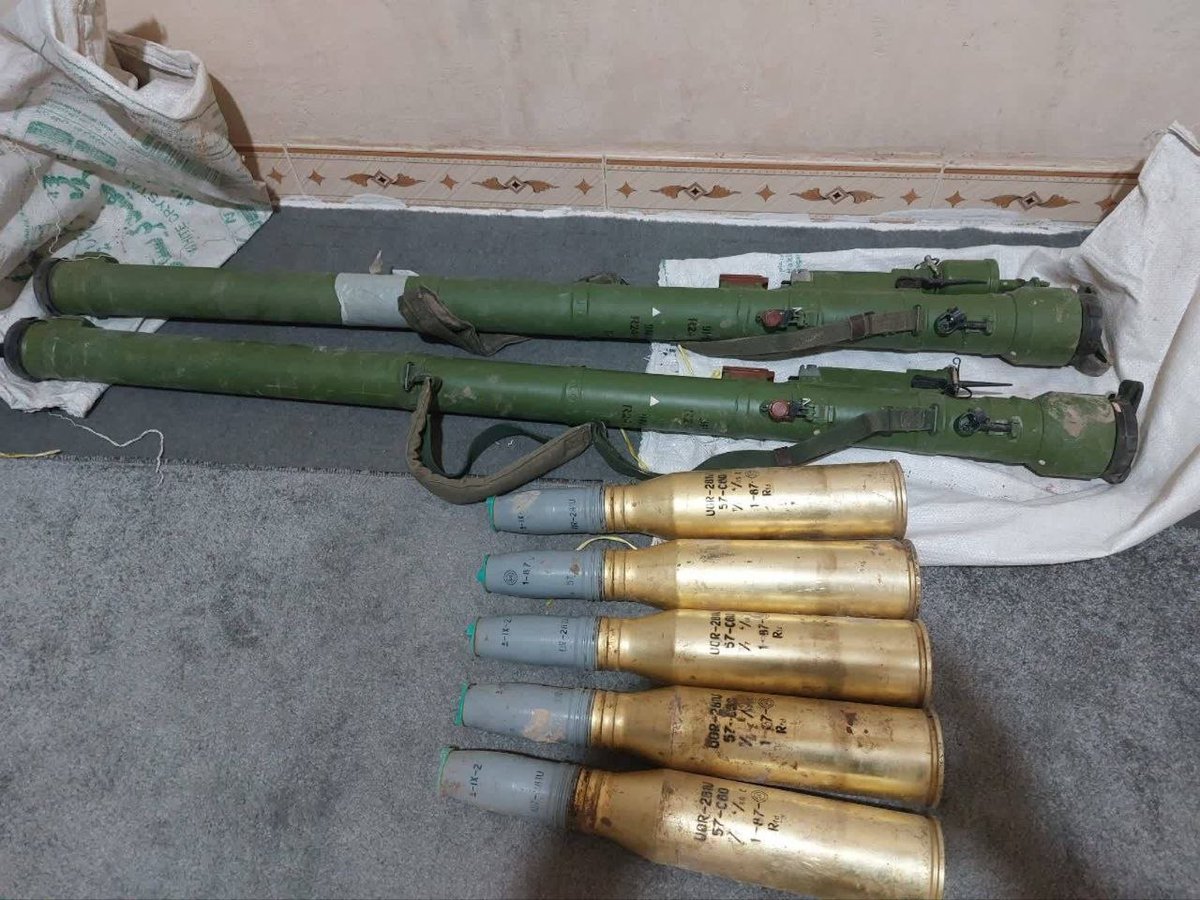 War Noir tweet media