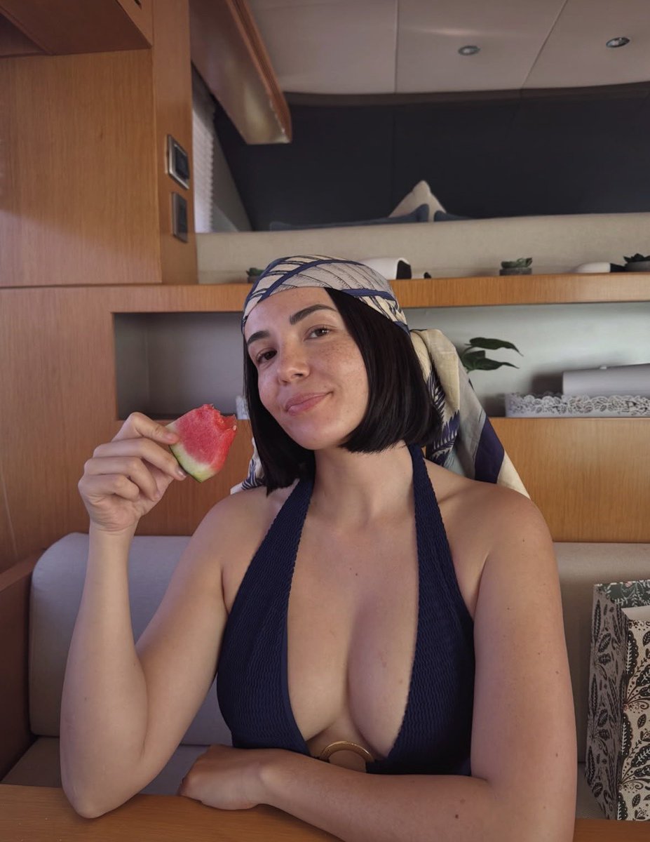 ILoveCelebs69 tweet media