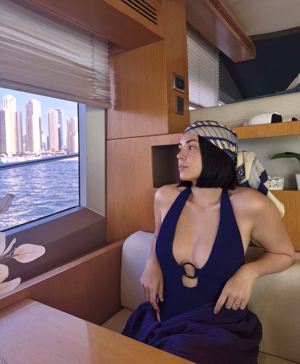 ILoveCelebs69 tweet media