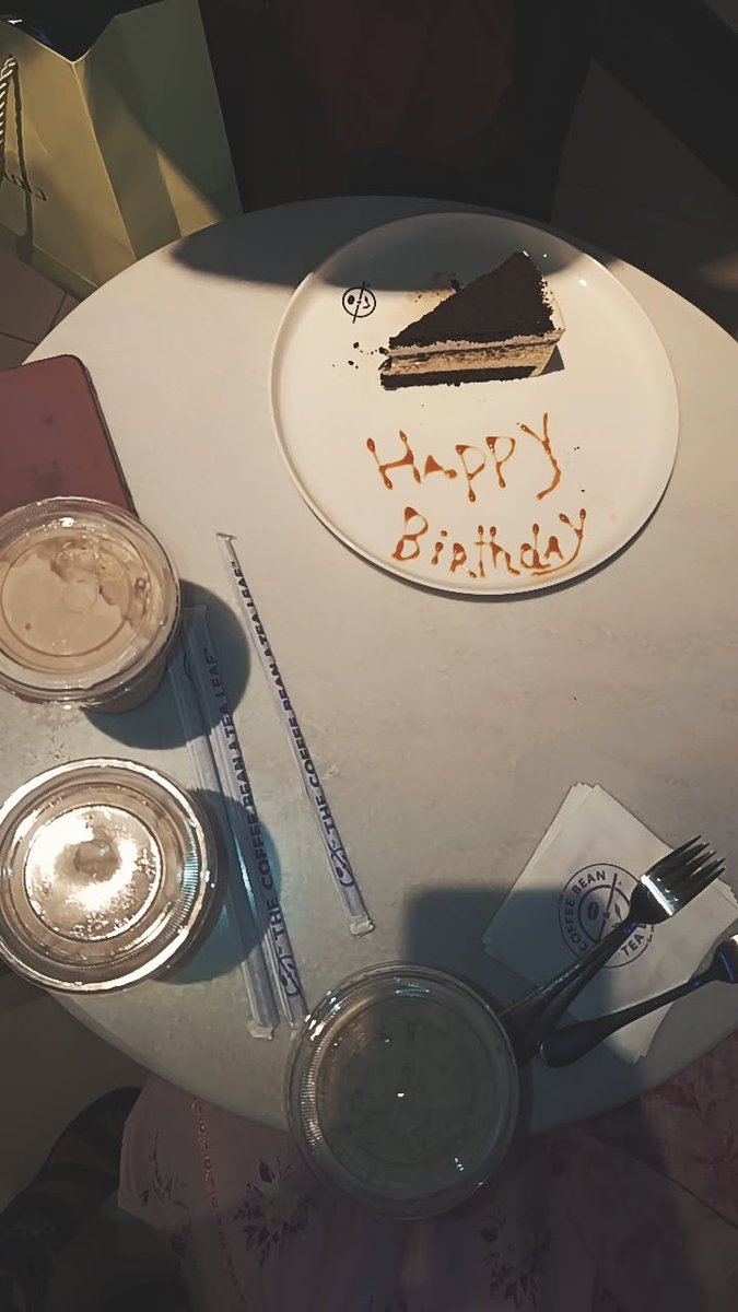 مونہ tweet media