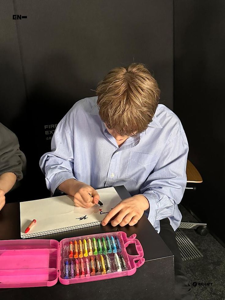 enhatoop tweet media