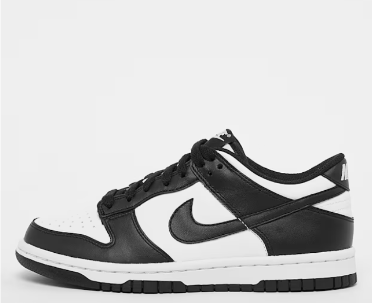 Jess_supreme's tweet photo. Best sneakers to cop this week 👇 

Nike Dunk Low Panda 
Yeezy 350 V2 
Jordan 1 Low  

Clean pairs, easy to wear, good resale potential. https://t.co/PvYY1sZBFC