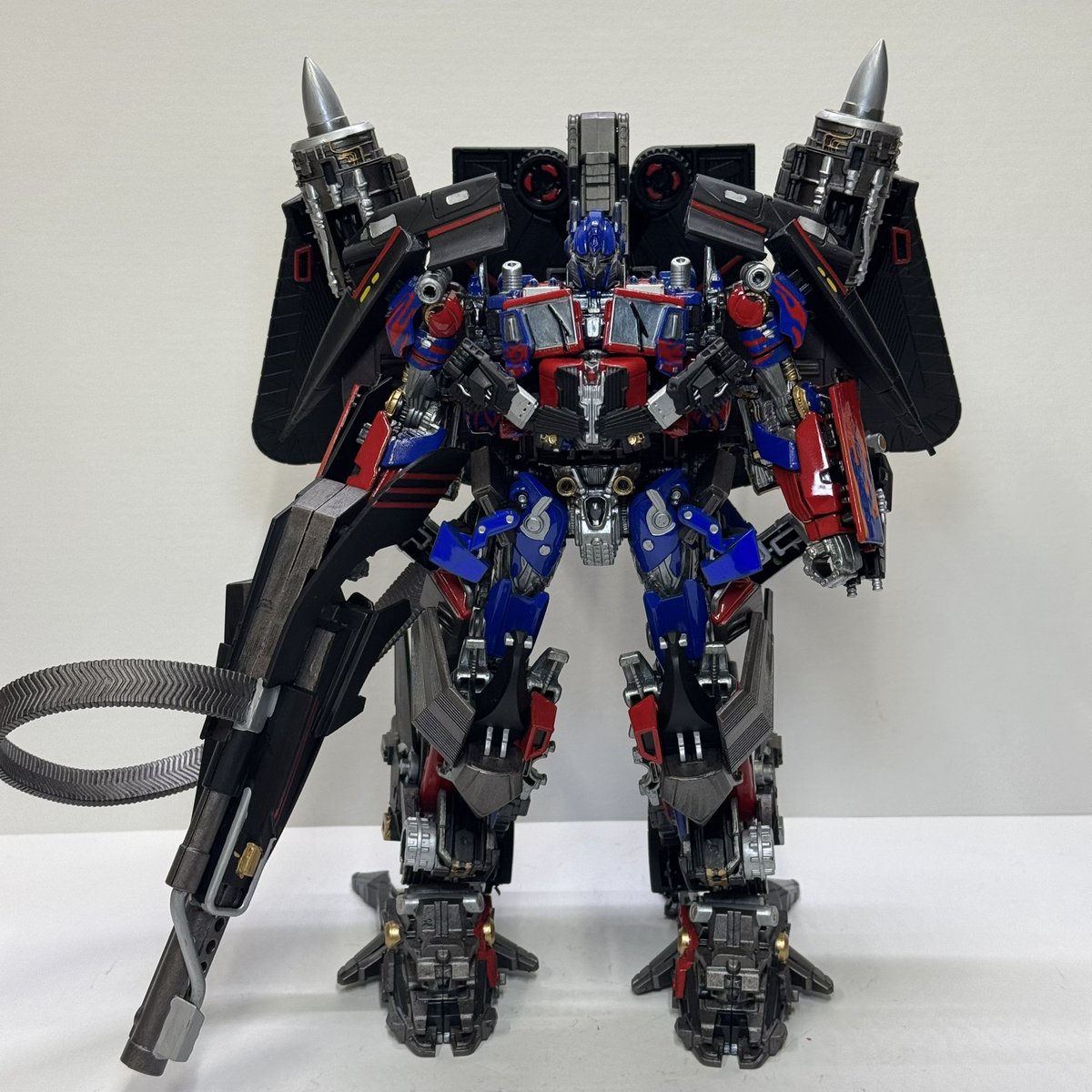 非threezero dlx mc003f オプティマスプライムカスタムヘッド | ヤマダ